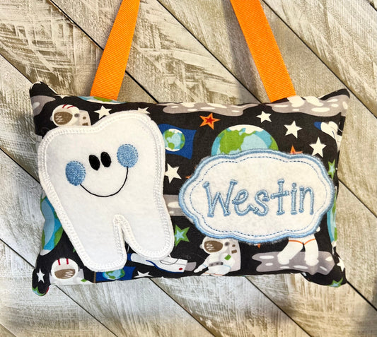 Personalized tooth fairy pillow, astronaut, choose your version, tooth chart available, ,